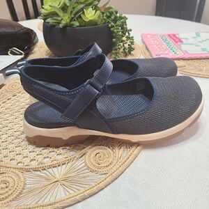 Baretrap shoes